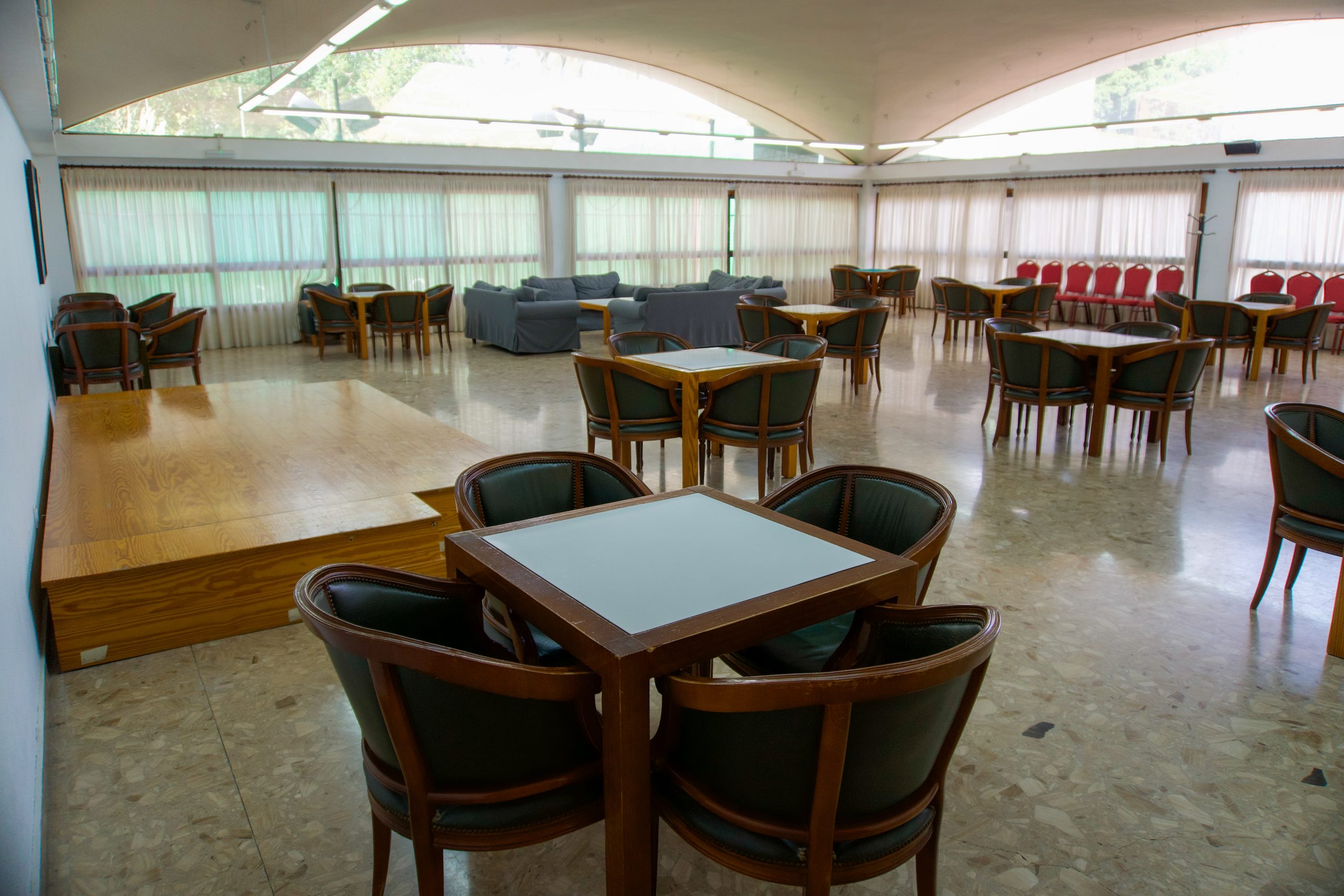 Salón social para reuniones y encuentros